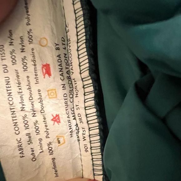 Vintage vest - Made in Canada - Picture 4 of 5